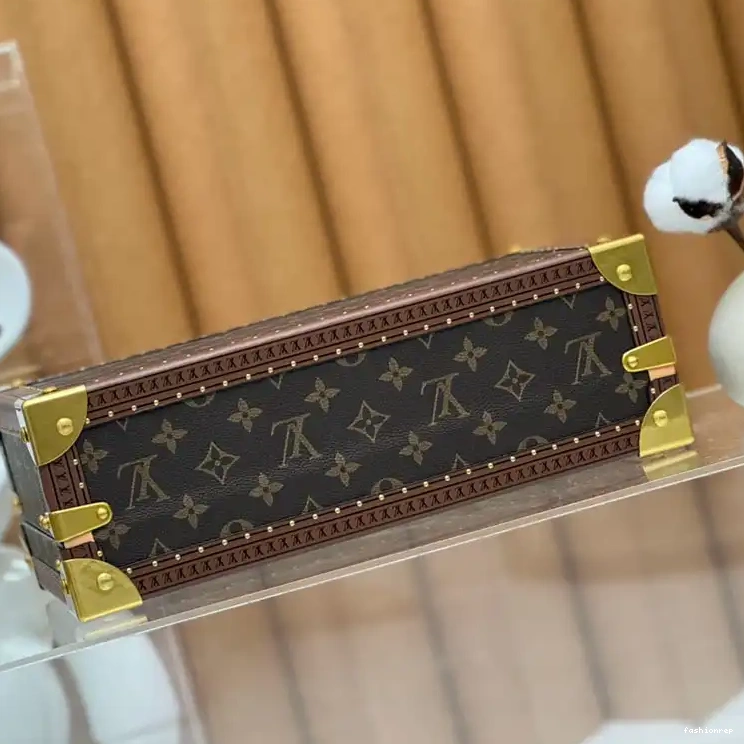 Fashionrepsfam ru LV 2411YA0169 Bags 0825